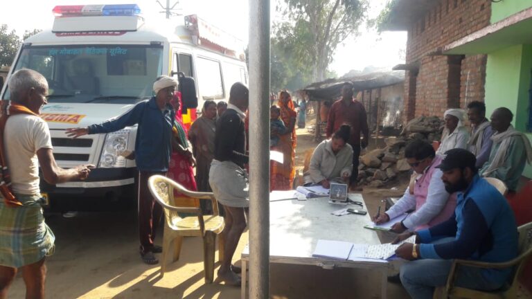 केवाल विंढ़मगंज में 75 मरीज देखे गए ग्राम पंचायत।