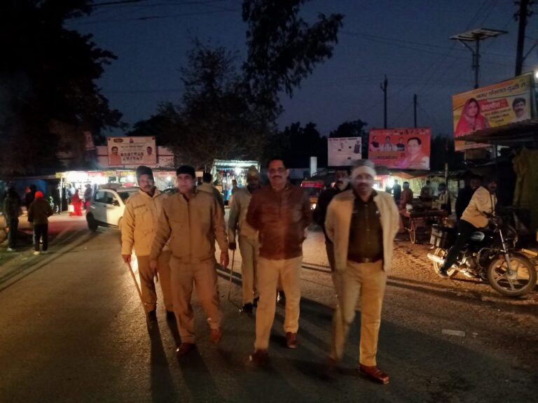 सुरक्षा व्यवस्था के मद्देनजर वाहनों की चेकिंग की गई।