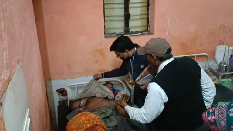 बीडर गांव में एक युवक ने खुद पर डीजल उड़ेलकर लगाया आग, जिला अस्पताल के लिए रेफर।