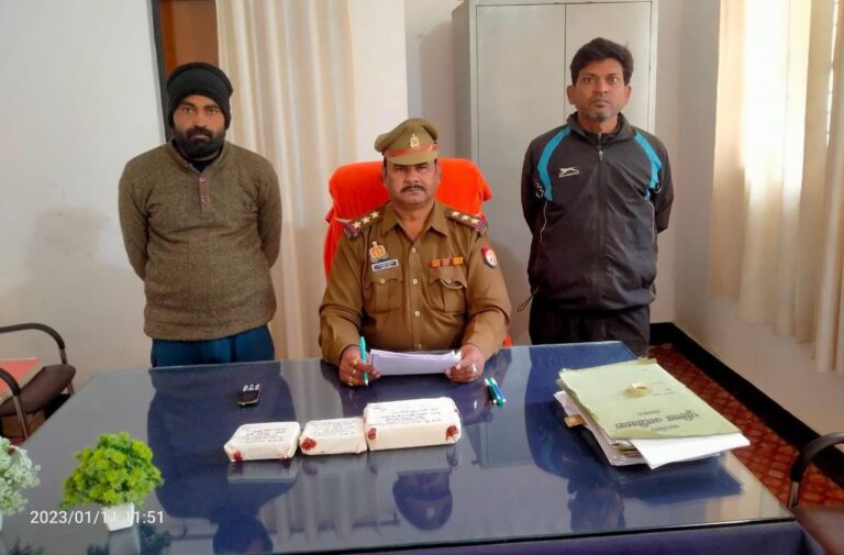 धोखाधड़ी कर फर्जी रिलिज आर्डर पर वाहन छुड़ाने में वांछित दो शातिर अभियुक्तों को पुलिस ने किया गिरफ्तार।