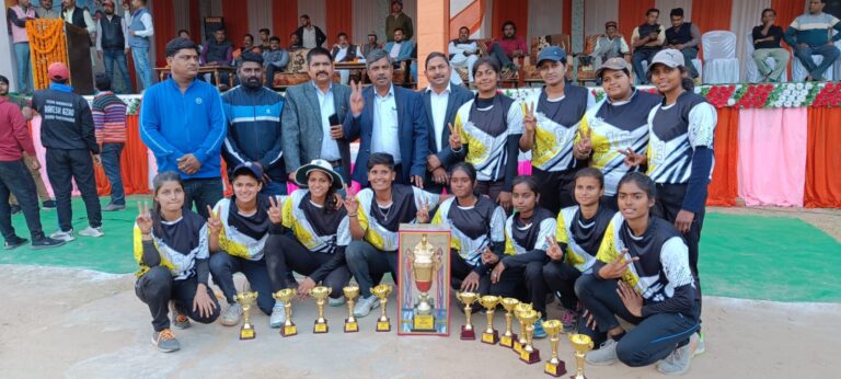 मैत्रीपूर्ण महिला मैच में एमपी की टीम ने यूपी की टीम को 40 रनों से हराया।