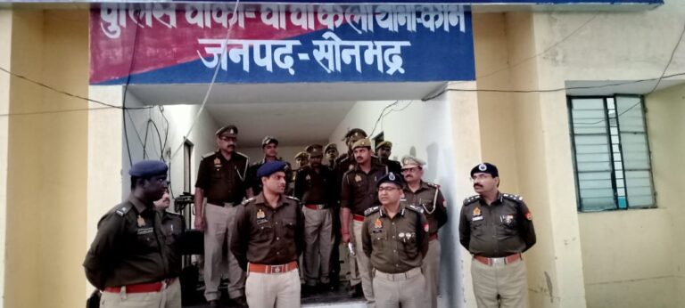 चौपाल के साथ पुलिस के आला अधिकारियों ने किया रात्रि विश्राम।