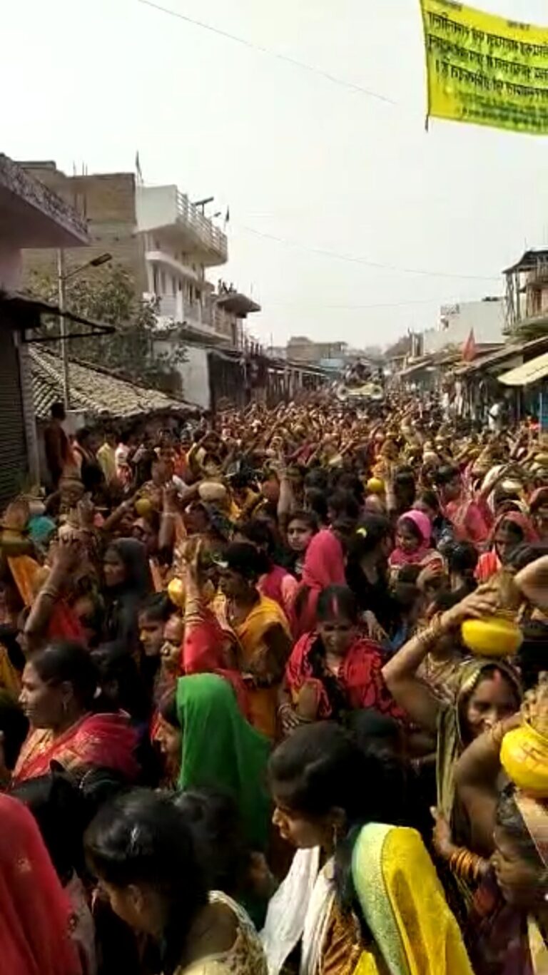 सागोबांध में पंच कुंडीय श्री रूद्र महायज्ञ रासलीला एवं प्रवचन, कलश यात्रा की भव्य शोभायात्रा में उमड़े श्रद्धालु।