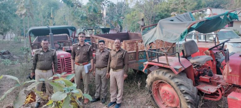 गैंगेस्टर एक्ट से सम्बन्धित 01 अभियुक्त की लगभग 11 लाख रुपये की चल सम्पत्ति कुर्क की गई।