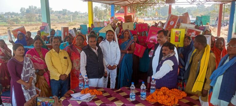 धूमा गांव में महिलाओं का सम्मान समारोह आयोजित।