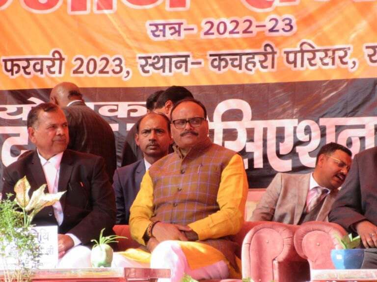 जिला न्यायालय का निर्माण होगा शीघ्र: बृजेश पाठक