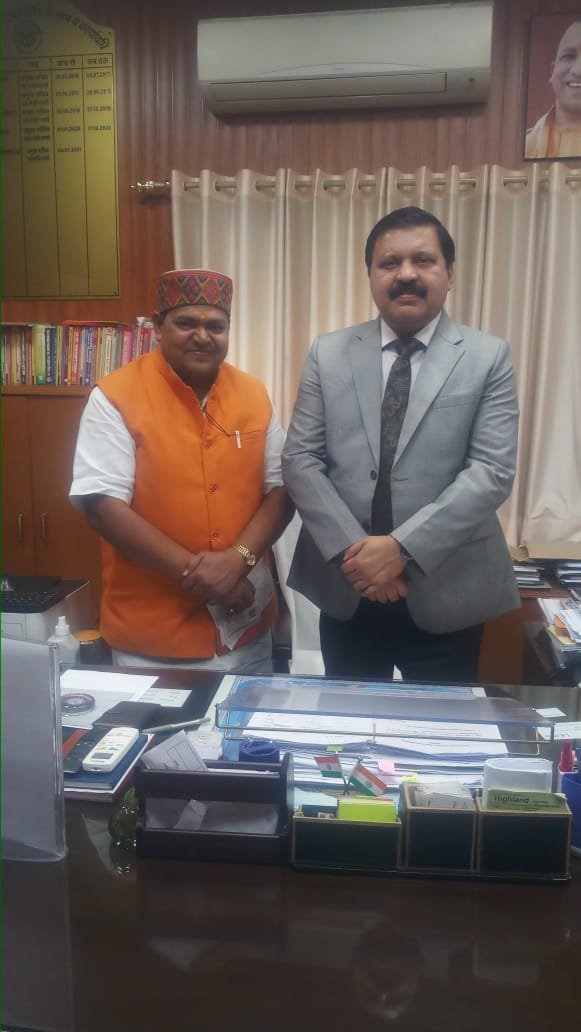 आस जगी – माननीय उच्च न्यायालय के आदेश के अनुपालन में एडीजे एसीजेएम कोर्ट स्थापन को लेकर जिला बनाओं संघर्ष मोर्चा अध्यक्ष प्रमुख सचिव न्याय विभाग से मिला।