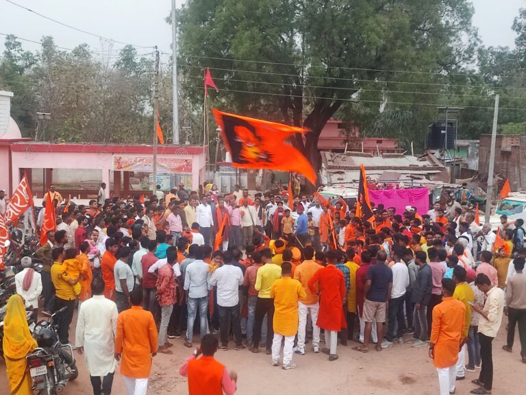 हर्षोउल्लास के साथ निकाला गया श्री राम शोभायात्रा