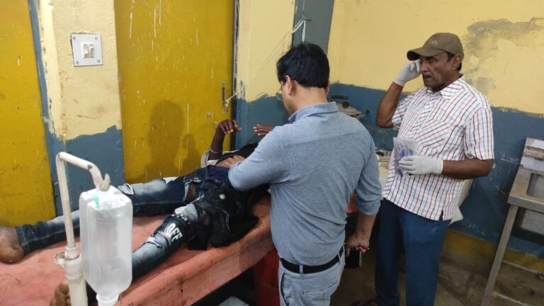 बोलेरो के जोरदार धक्के से बाइक पर सवार 4 युवक हवा में उड़ कर फ़ेंकाये ,एक की मौत ,दो गंभीर