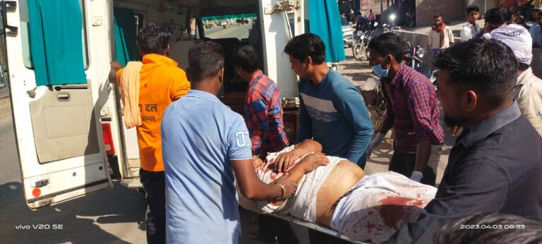 पुलिस की लापरवाही की वजह से दो पक्षों में चली लाठियां, एक गंभीर ,