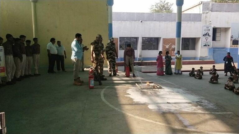 “डीएवी में अग्नि सुरक्षा का दिया गया प्रशिक्षण”