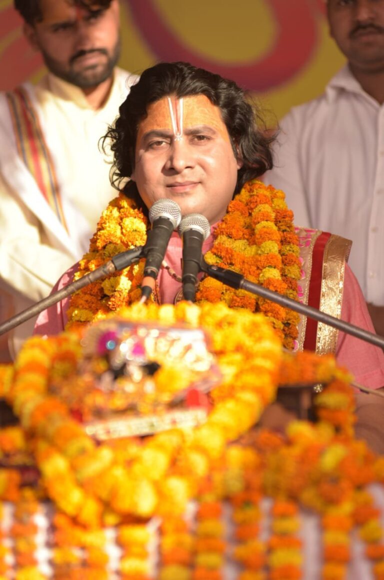 राम कथा : झुकी जइयो तनिक रघुबीर,लली मेरी छोटी सी।