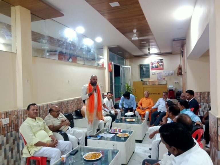 ” विश्व पृथ्वी दिवस ” पर होटल ग्रीन स्टार दुद्धी संगोष्ठी में प्रकृति संरक्षण पर मानव की भूमिका तय करने पर जोर।