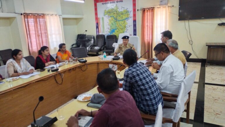 विशेष किशोर पुलिस इकाई व मानव तस्करी रोधी इकाई की हुई मासिक समीक्षा बैठक।