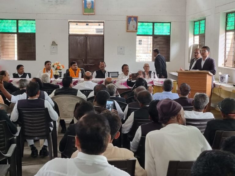 नवागन्तुक अपर सिविल जज दुद्धी प्रशान्त कुमार सिंह का बार एसोसिएशन ने स्वागत किया।