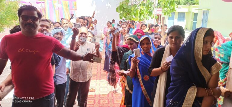 निकाय चुनाव: दुद्धी में उल्लास पूर्ण माहौल में हुआ मतदान,भाजपा प्रत्याशी के विजयी होने के कयास लगा रहे राजनैतिक पंडित।
