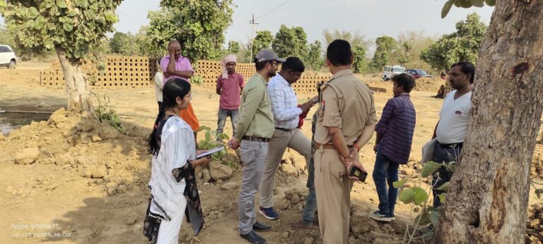 जिला बाल संरक्षण इकाई व मानव तस्करी रोधी इकाई के द्वारा दो नाबालिग बच्चों कराया गया बाल श्रम से मुक्त – राजेश कुमार खैरवार