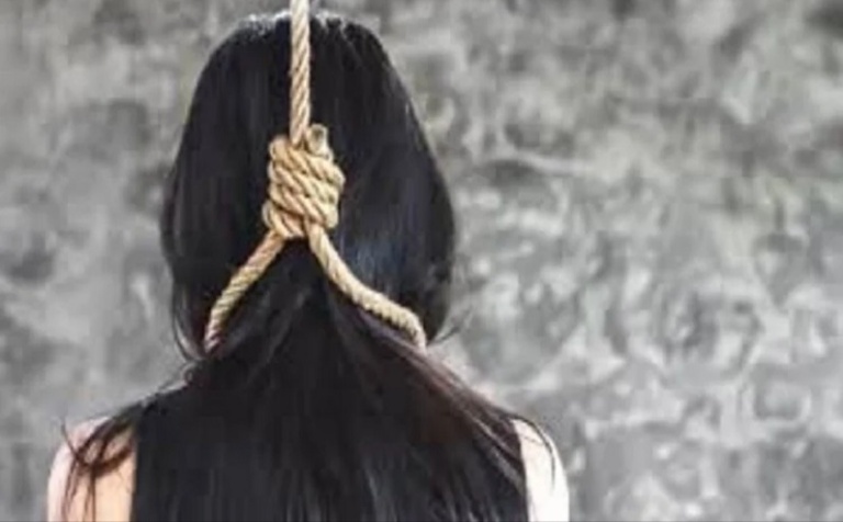 विवाहिता का बडेर से लटकता मिला शव,जांच में जुटी पुलिस