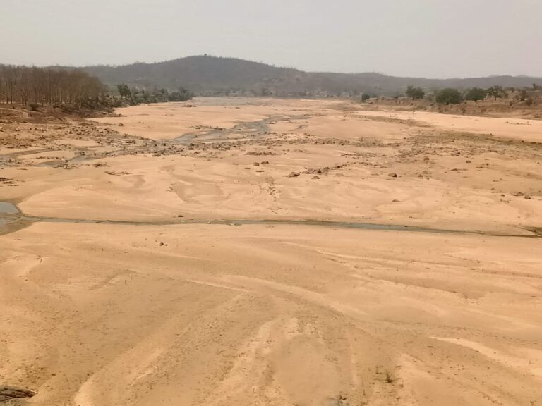 हाहाकार – शहरी एवं ग्रामीण जन कल्याणकारी योजनाओं के लिए नहीं मिल पा रहा स्थानीय नदीयों का बालू सस्ता।