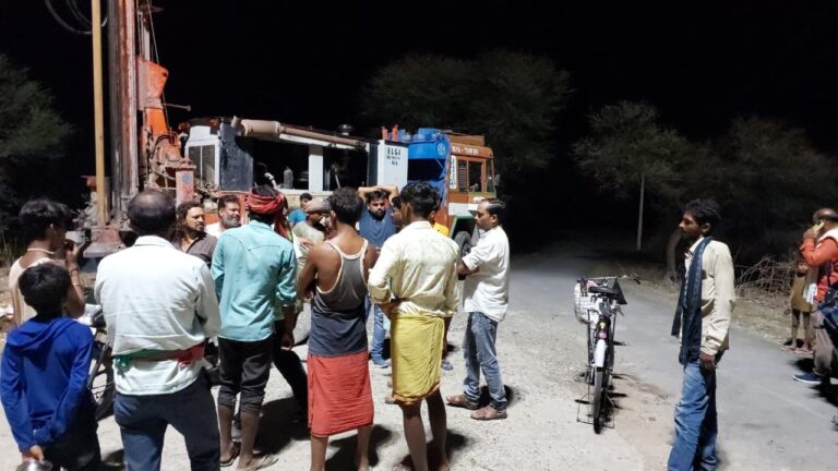 तीखी नोक झोक के बाद भी नही हो सका बोर,नगर पंचायत-डाला बाजार।