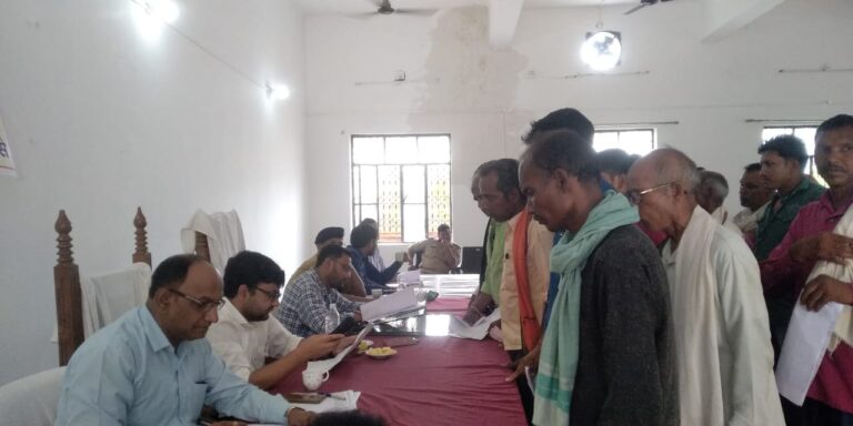 तहसील समाधान दिवस पर 49 मामले आए 3 मामलों का निस्तारण