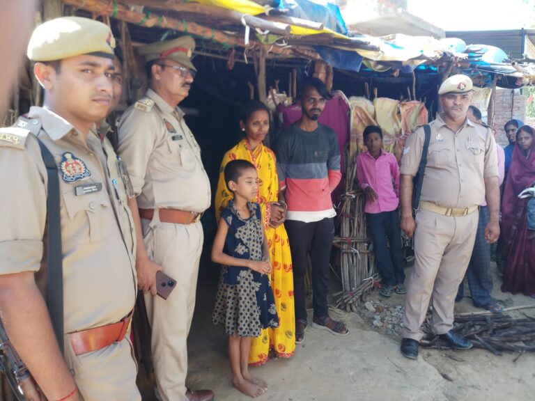 नाटकीय ढंग से फाइबर के टब के अंदर मिली नाबालिक लड़की,7 घंटे के अंदर बरामद