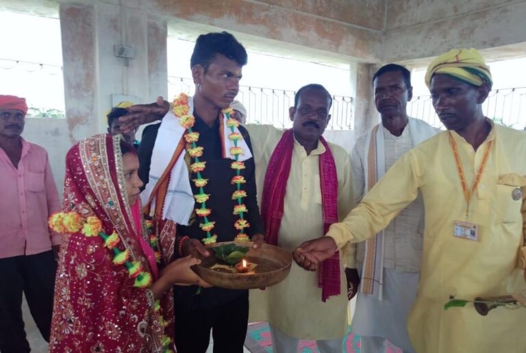 शादी के पहले ही गर्भवती हुई युवती, दिया बच्चे को जन्म,फिर हुई शादी