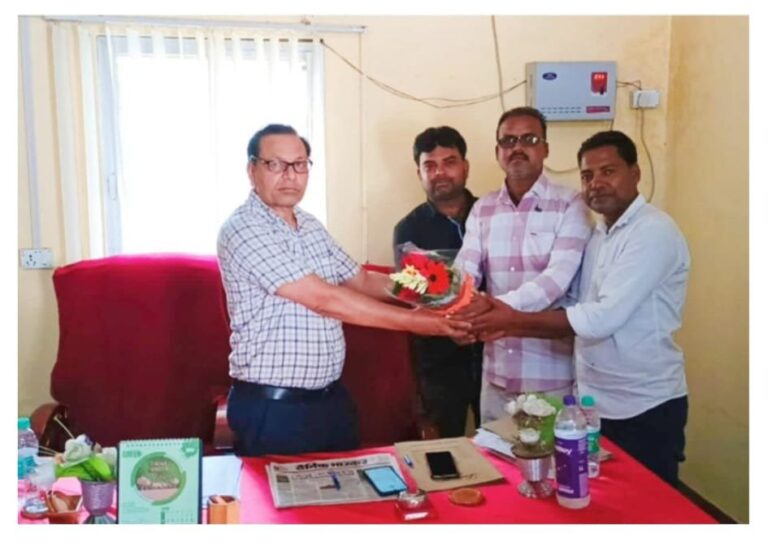 दुद्धी नगर पंचायत अधिशासी अधिकारी राम सम्मुख ने कार्यभार ग्रहण किया