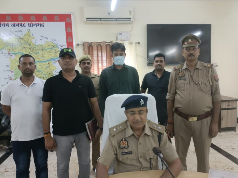 इनामिया शराब तस्कर गिरोह का सरगना गिरफ्तार, 01 अदद हुंडई क्रेटा कार बरामद