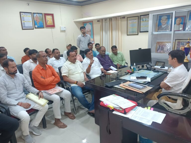 शिक्षकों की समस्याओं का त्वरित निस्तारण हो– योगेश पांडे