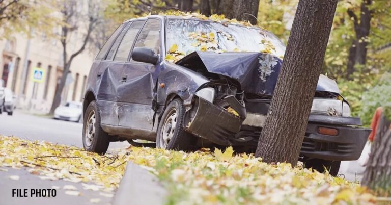 सड़क हादसा-मारकुंडी घाटी दुर्गा मंदिर रॉबर्ट्सगंज पुजारी की सड़क हादसा में मौत, चार अन्य घायल
