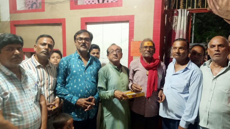 चंद्रयान ३ के सफल लैंडिंग के लिए मांगी जा रही दुआएं।