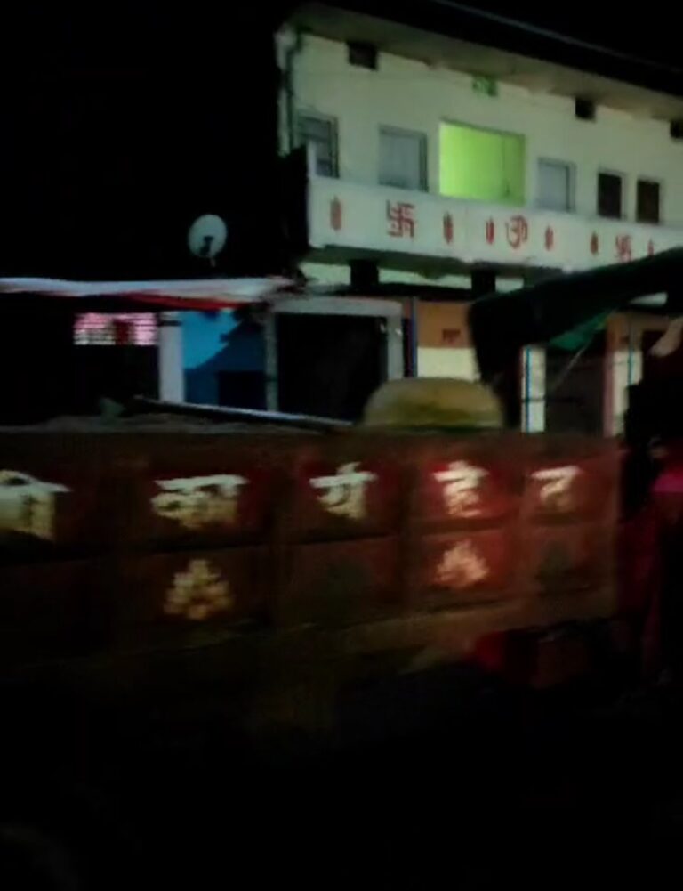 दुद्धी रेंज में खुलेआम ट्रैक्टर से हो रहा अवैध उत्खनन वन विभाग मौन।