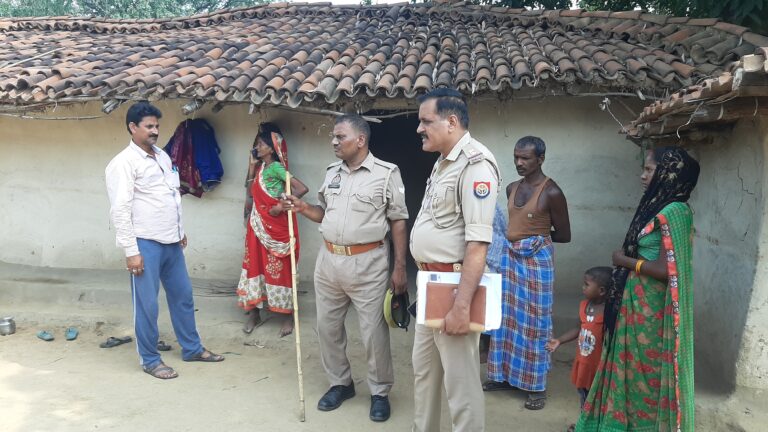 सोनभद्र : पंचायत का फैसला ना मानना पत्नी को पड़ा भारी, पति ने डण्डे से वार कर पत्नी को उतारा मौत के घाट।