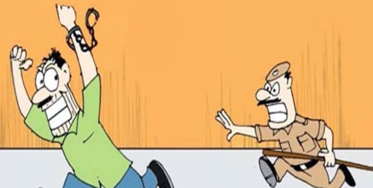 लापरवाही-सफाई कर्मी का ड्रेस पहनकर सोनभद्र का कैदी फरार