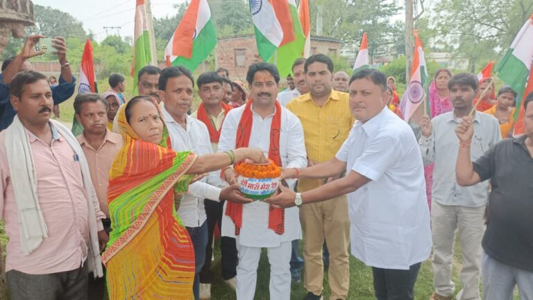 कुरा ग्राम पंचायत में मेरी माटी मेरा देश कार्यक्रम का आयोजन।