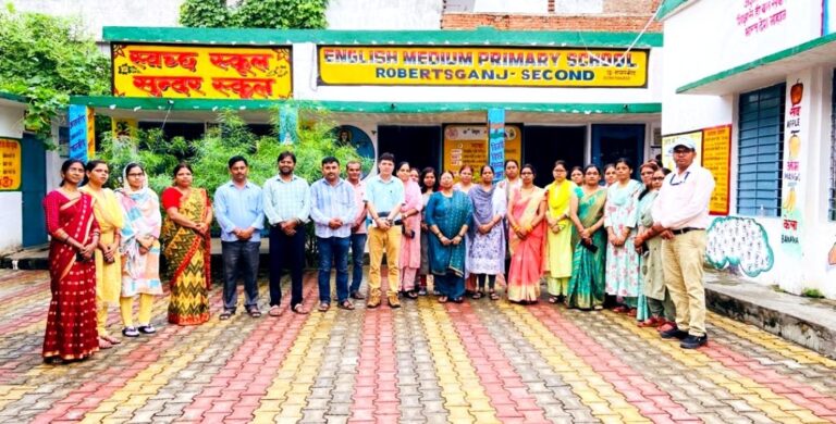 संकुल शिक्षकों की माह सितम्बर की मासिक समीक्षा बैठक संपन्न।