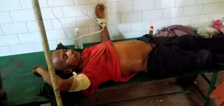 खजूरी निर्मणाधीन मकान में मजदूरी कर रहें नगवा निवासी मजदूर गिरकर हुआ घायल