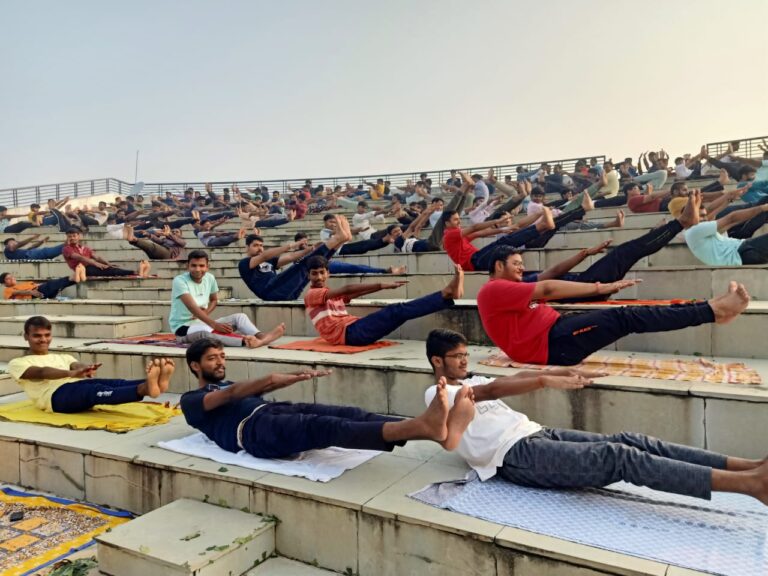 11 दिवसीय योग शिविर का हुआ समापन