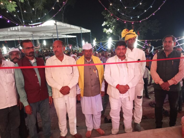 बीजपुर-ब्लाक प्रमुख मानसिंह गोड़ ने नेमना में सांस्कृतिक मंच का किया उद्घाटन