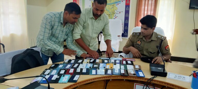 खोये हुए 52 कीमती मल्टीमीडिया मोबाइल सेट (कीमत लगभग 07 लाख रुपये ) की बरामद।