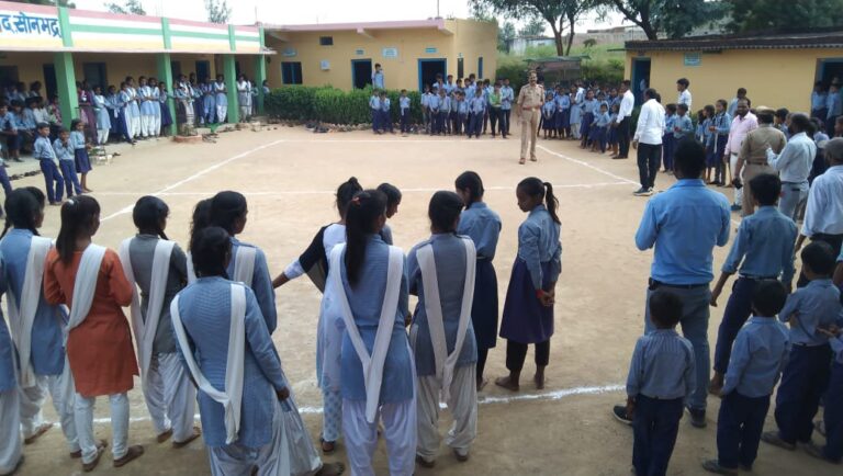 कोतवाली दुद्धी में चला मिशन शक्ति दीदी अभियान।