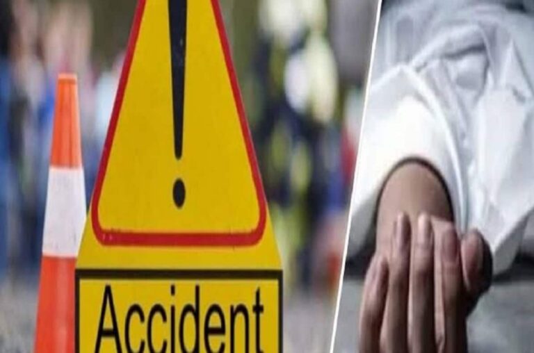 Sonabhadra breaking- सड़क दुर्घटना में एक की मौत,दो घायल