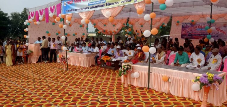 बी आर डी प्रांगण दुद्धी में ब्लॉक स्तरीय विभिन्न खेल प्रतियोगिता का भव्य आयोजन।