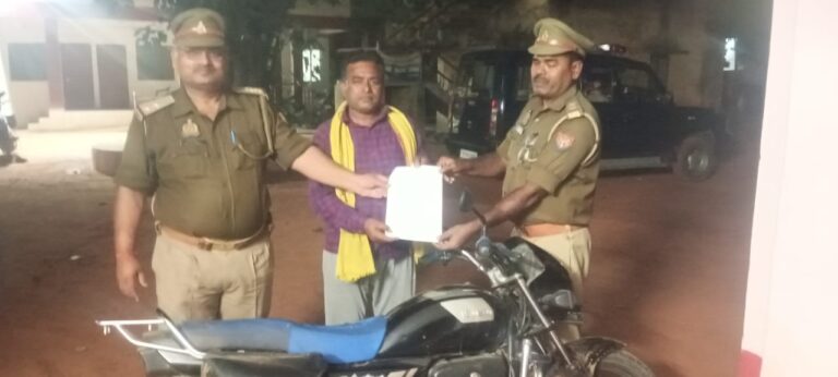 मांची पुलिस ने गैंगेस्टर एक्ट से सम्बन्धित की मोटर साइकिल किया कुर्क।