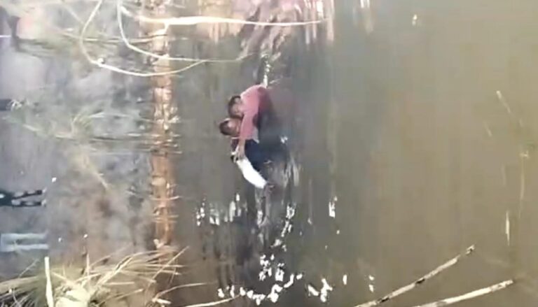 डाला नगर पंचायत चेयरमैन के भाई को छठ घाट पर मनबढ़ो ने गहरे पानी में धकेला।