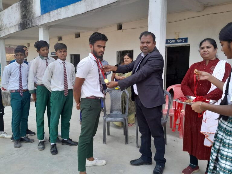 हंसवाहिनी पब्लिक स्कूल में सम्पन्न हुआ वार्षिक खेल का आयोजन