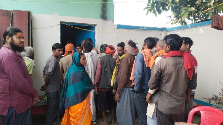 Crime:-फंदे से लटकता मिला युवक का शव