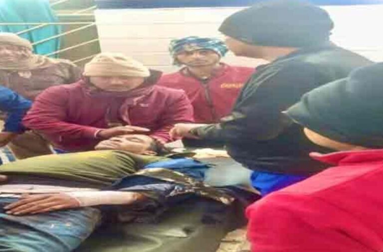 नक्सली मुठभेड़ में थानाध्यक्ष को लगी गोली, दो नक्सली ढेर का दावा।