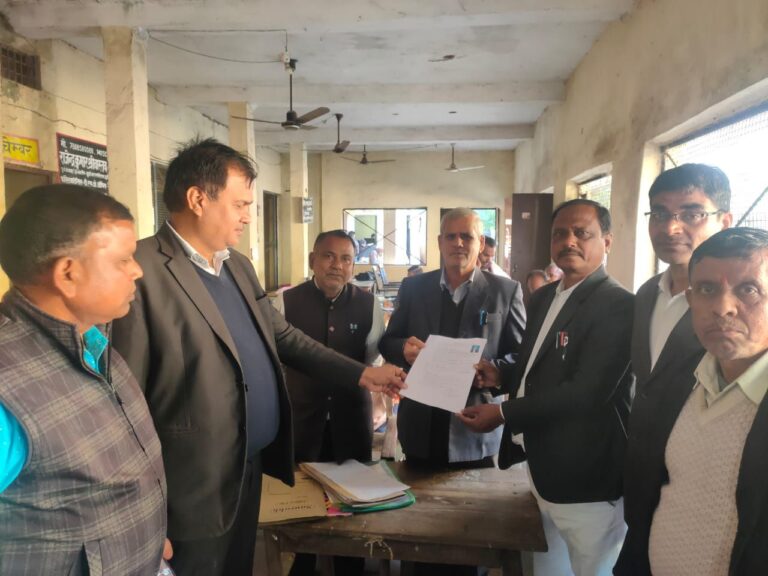 दुद्धी बार एसोसिएशन चुनाव में 7 नामांकन पत्रों की अब तक हुई बिक्री।